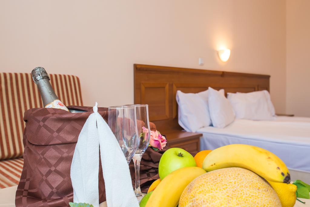 Tiva Del Mar Beach Hotel Sveti Vlas Habitación foto